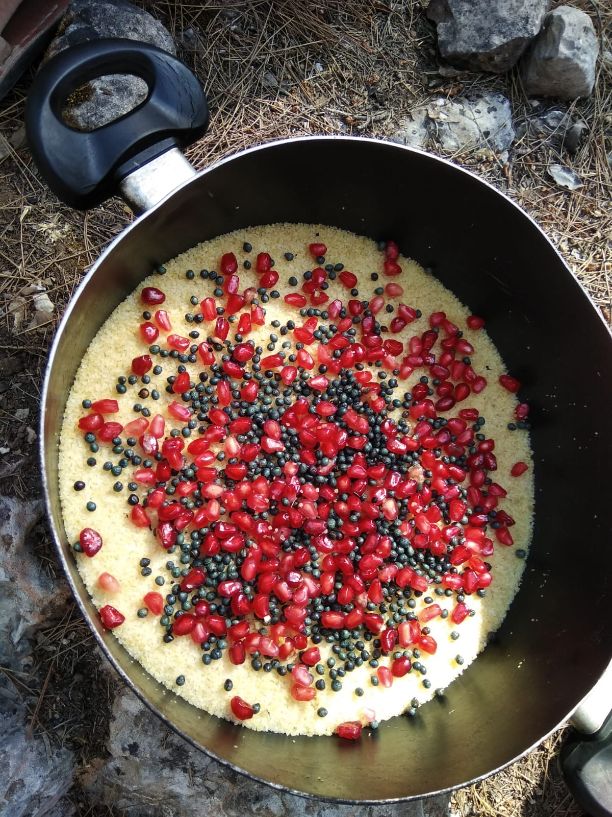 סלט בורגול עם פירות קיץ